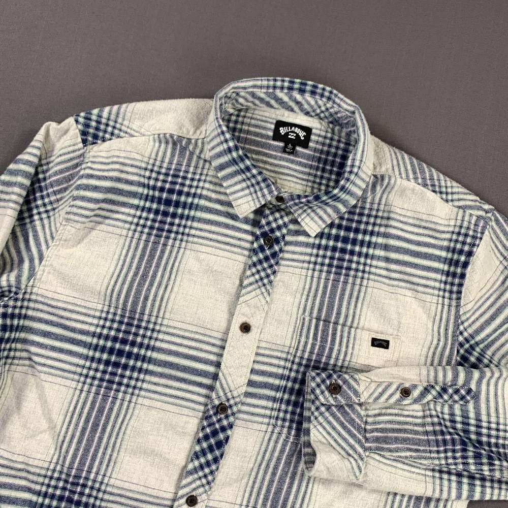 Billabong Shirt Men L Blue Cream Plaid Flannel Long Sleeve Button Up Surfer Soft